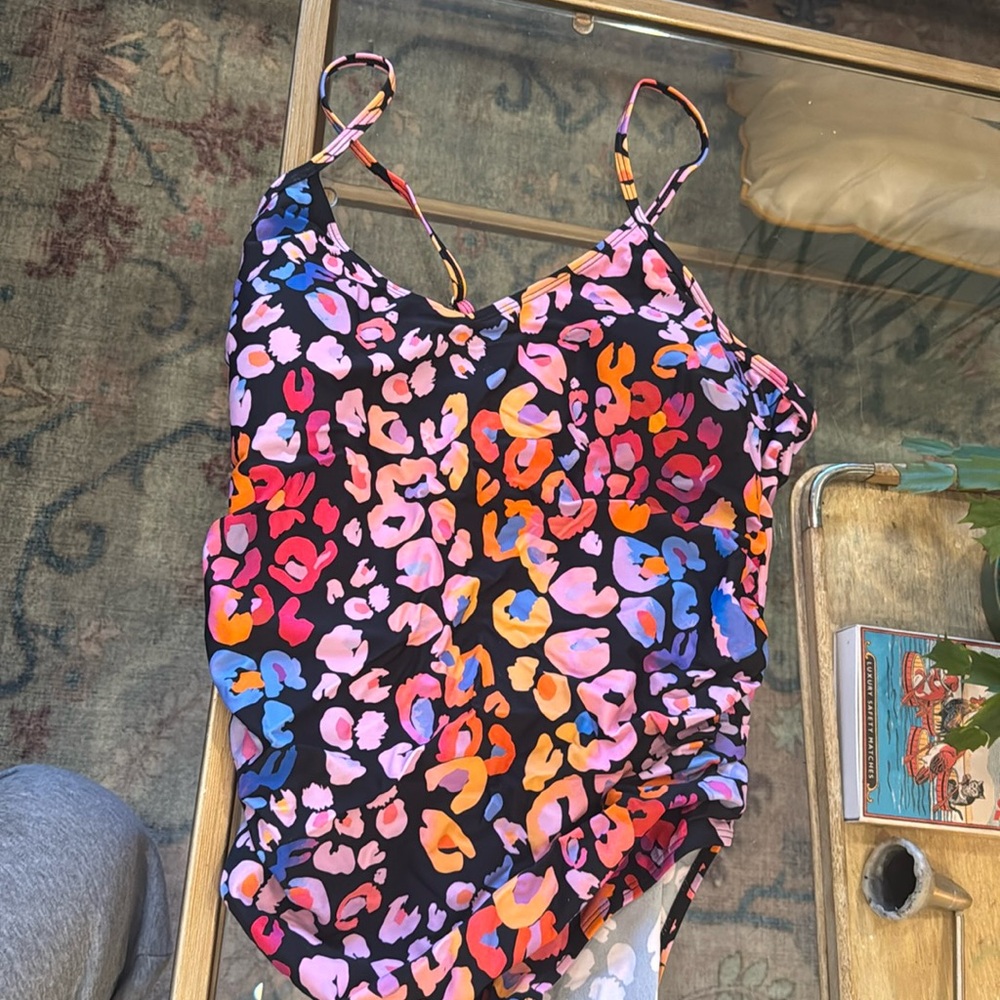 Women XL Pink leopard print bathing suit
